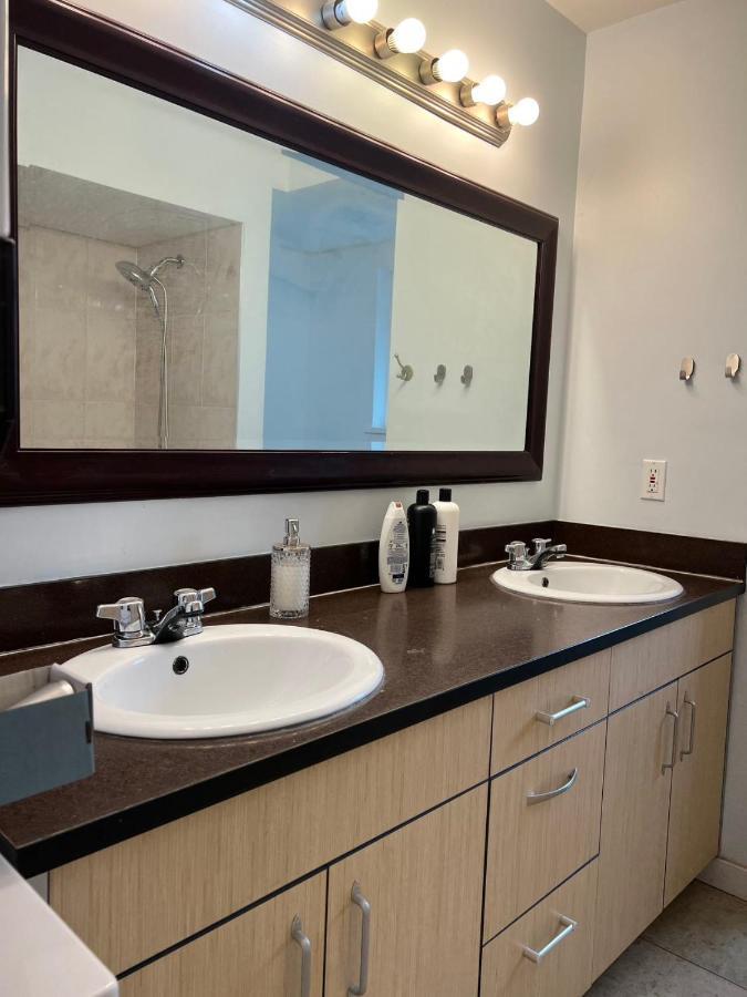 One Bedroom, One Living Room, One Kitchen And One Bathroom With Independent Access Richmond Extérieur photo